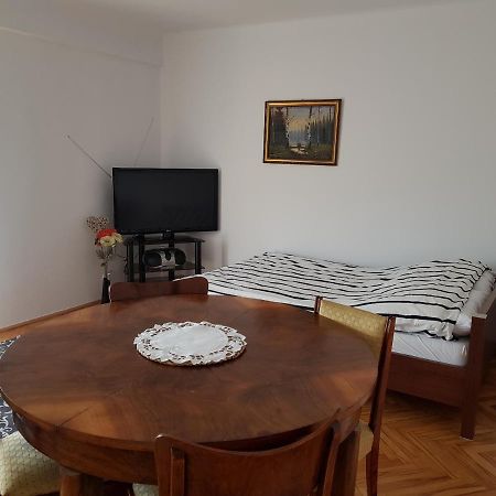 Mieszkanie W Centrum Krakowa Екстериор снимка